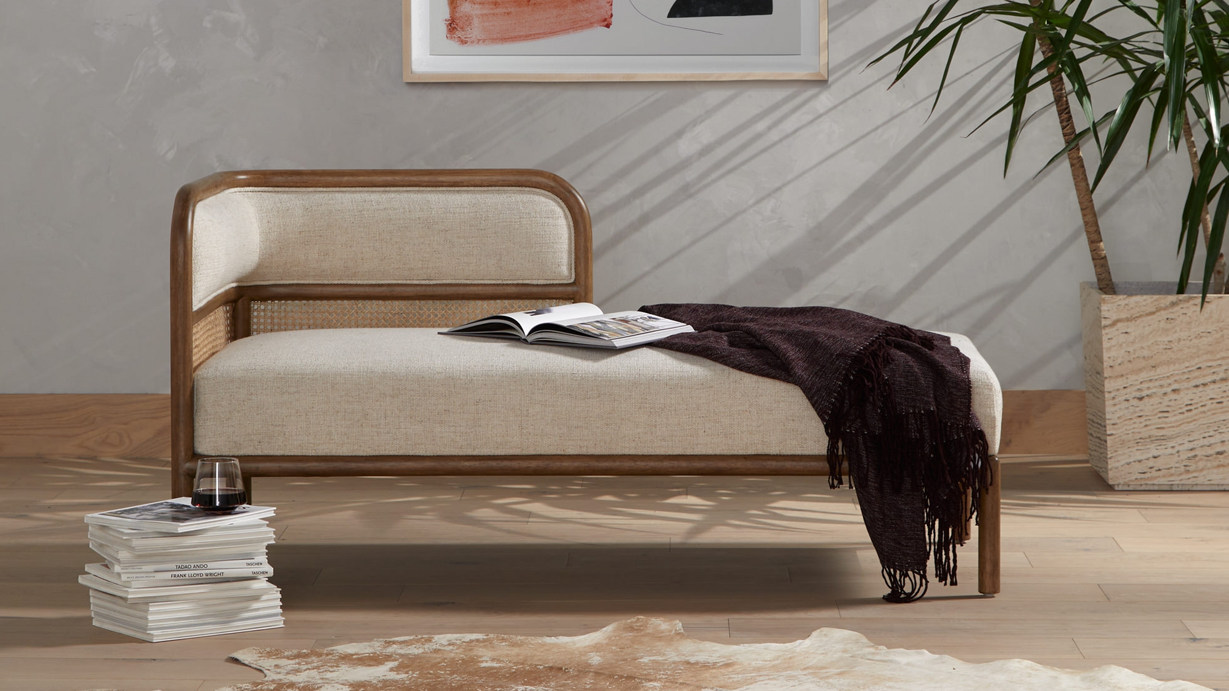 Chaise Lounges & Daybeds