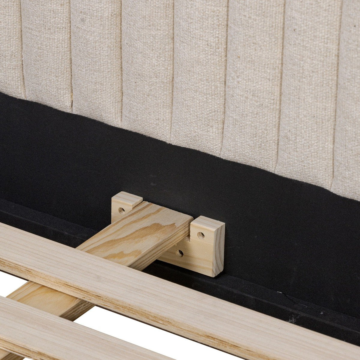 Montgomery Bed - Thames Cream - Queen