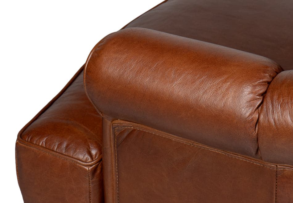 Scoth Swivel Chair In Distilled Leather