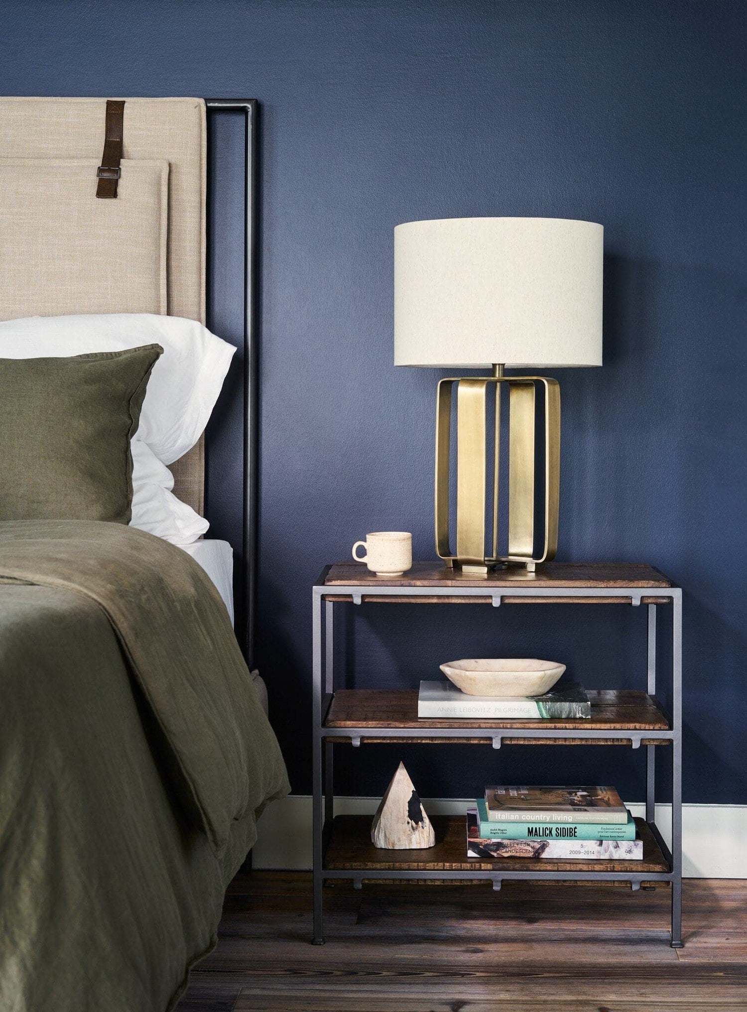 Leigh Upholstered Bed - Palm Ecru - Queen