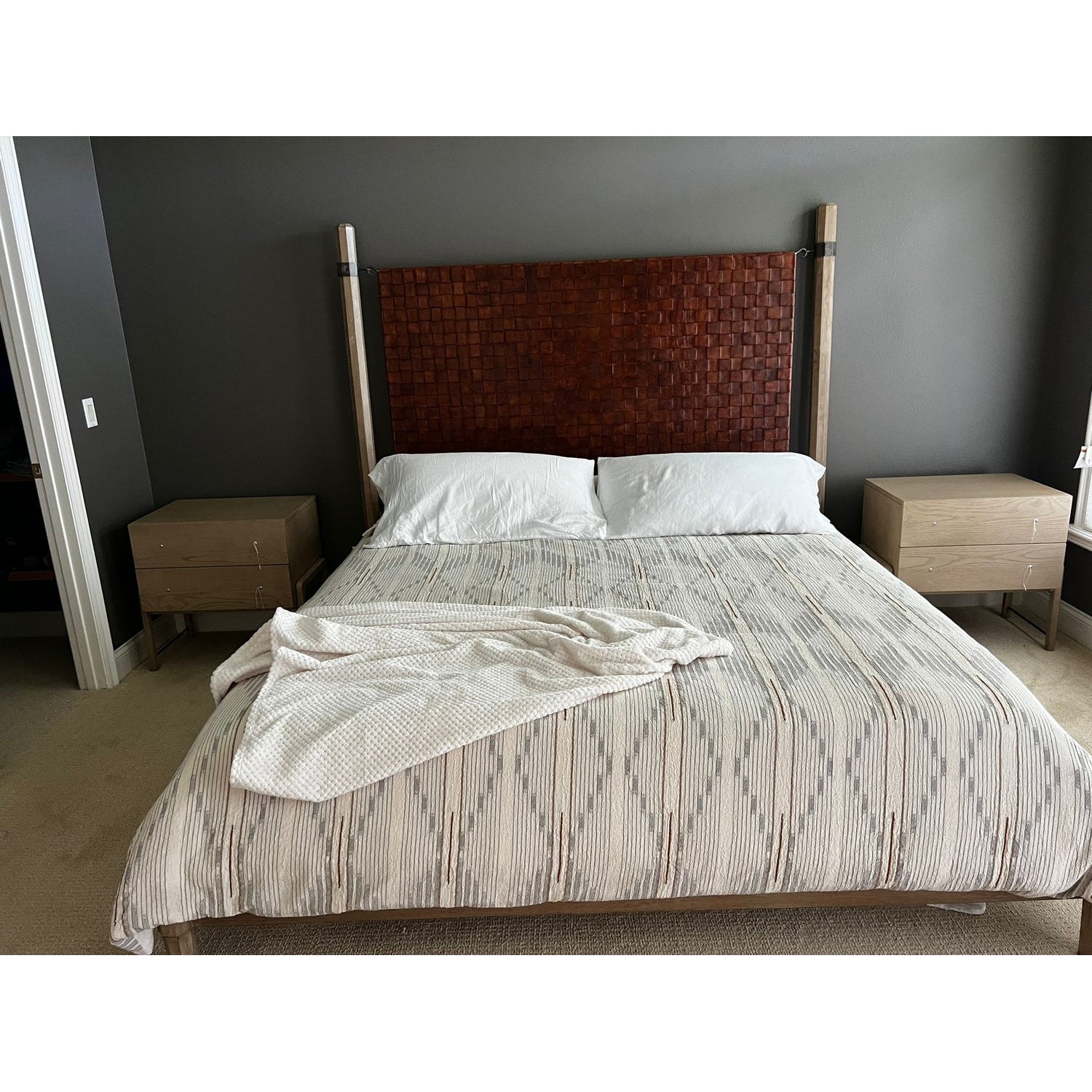 Vineyards King Bed-SARREID-SARREID-53328-Beds-2-France and Son