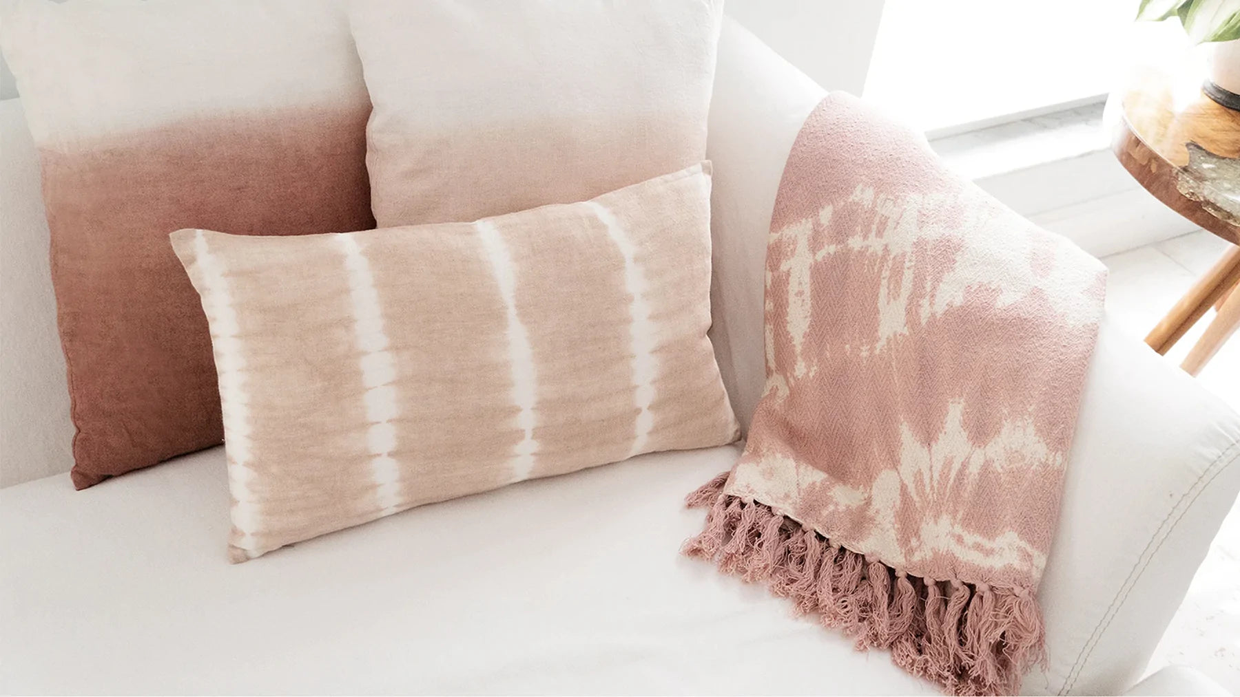 Shop Throws & Blankets