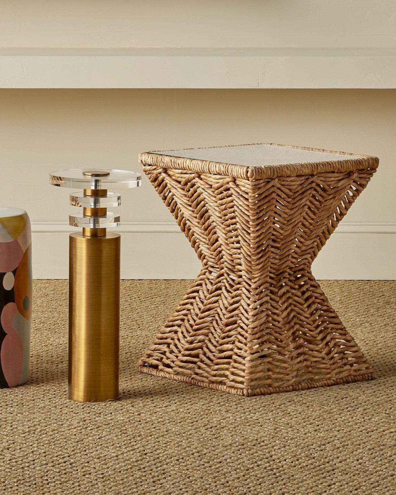 Hadi Accent Table