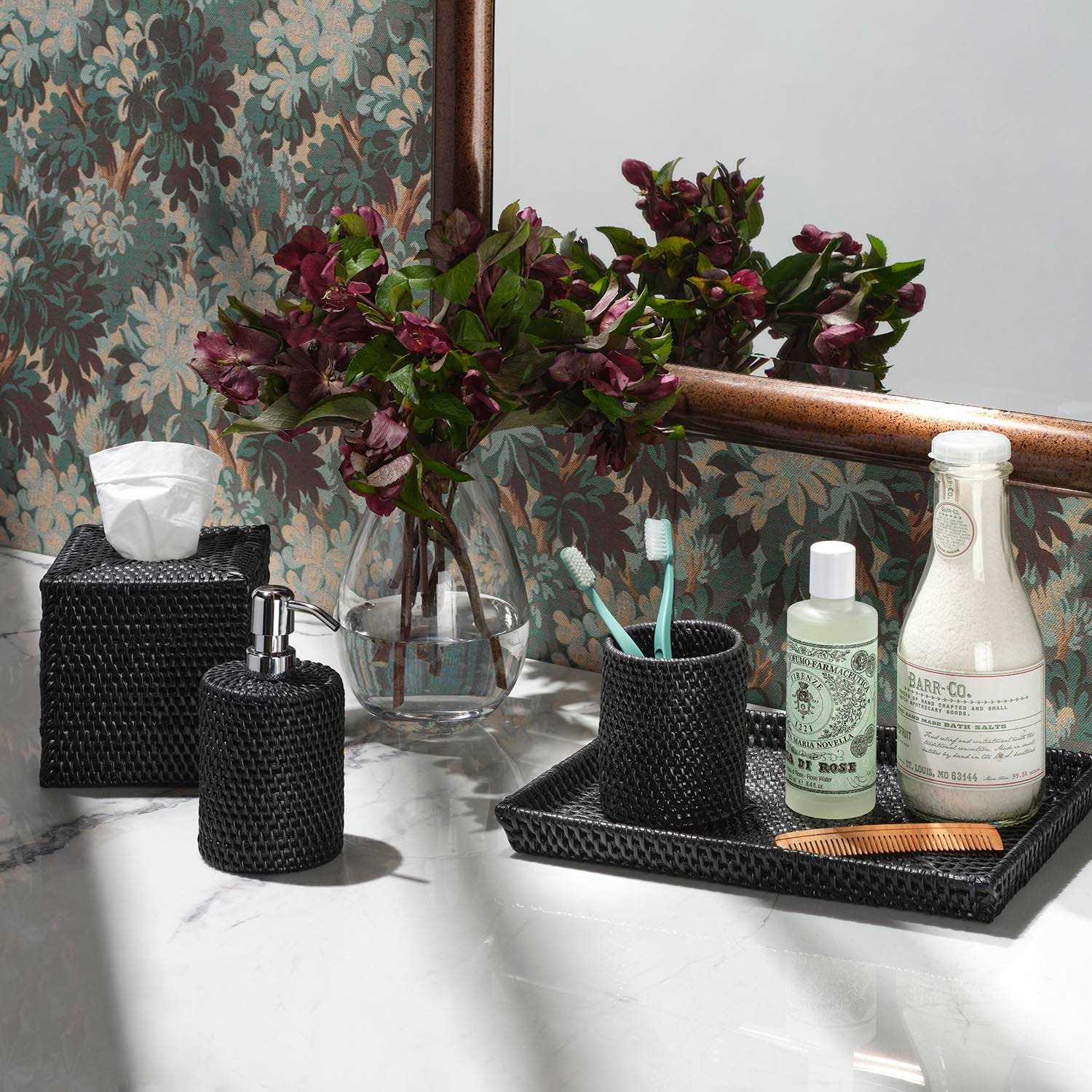 Dalton, True Black, Brush Holder, Round, Rattan