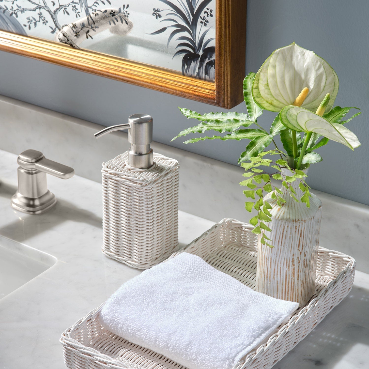 Kardia, Cotton White, Soap Pump, Square Straight, Rattan