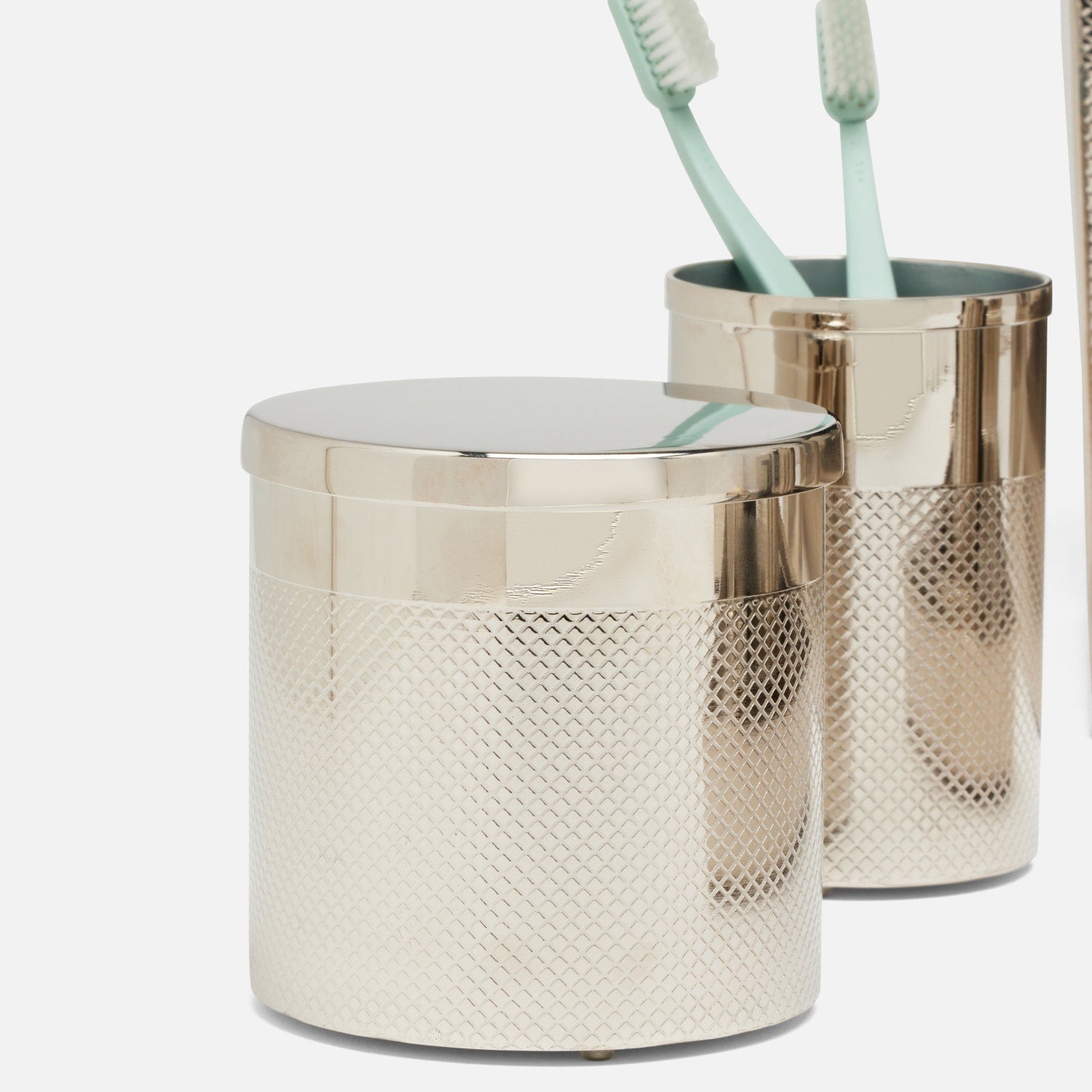 Hagen, Shiny Nickel, Brush Holder, Round, Textured Stainless Steel