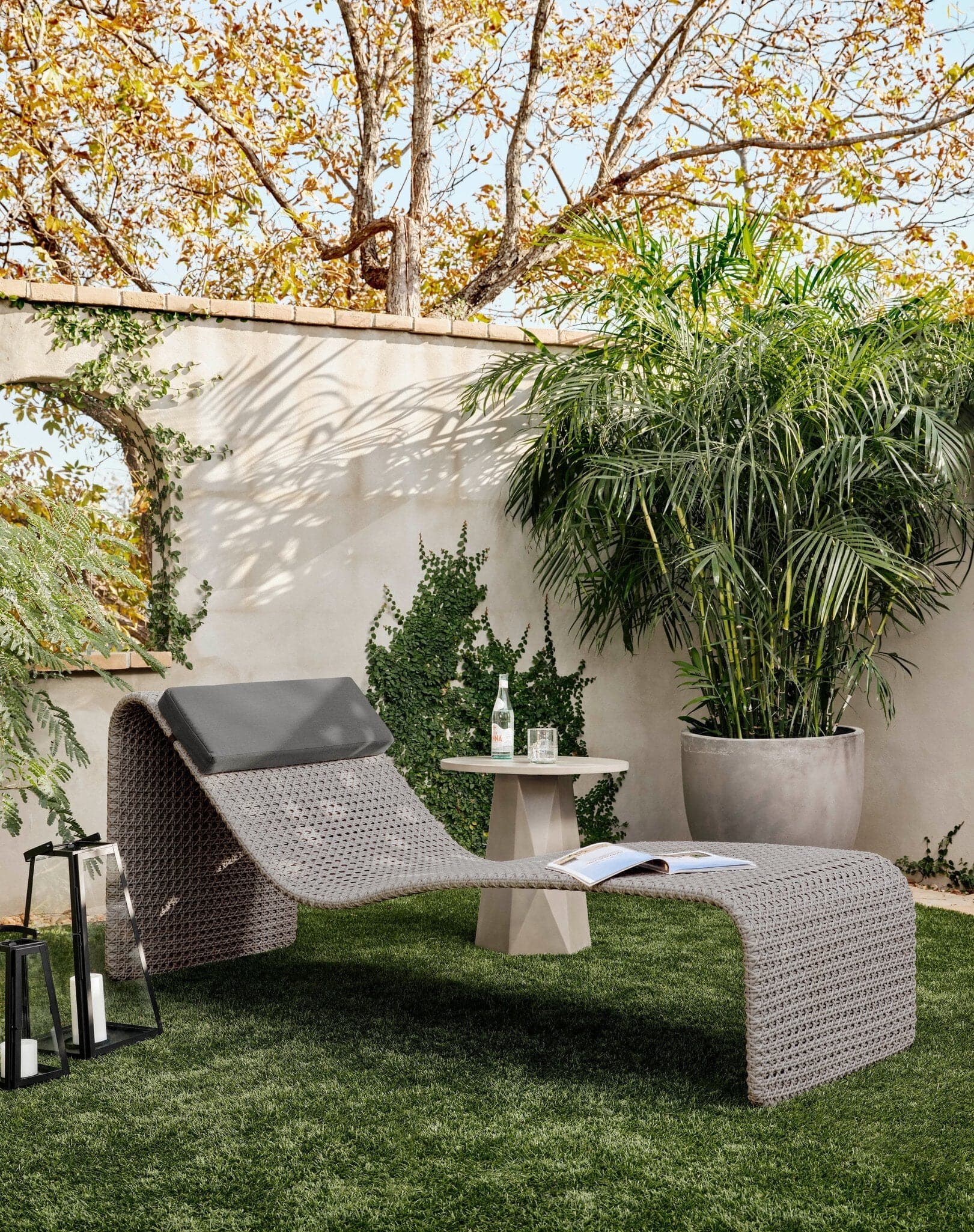 Paige Outdoor Woven Chaise - Arashi Graphite