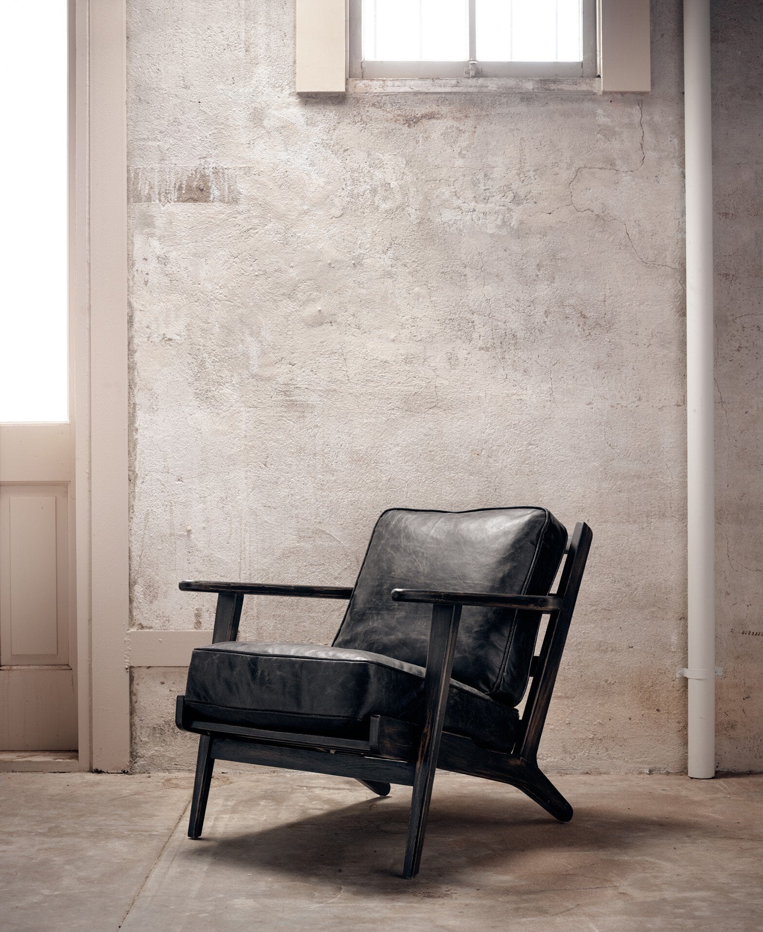 Brooks Lounge Chair - Rialto Ebony