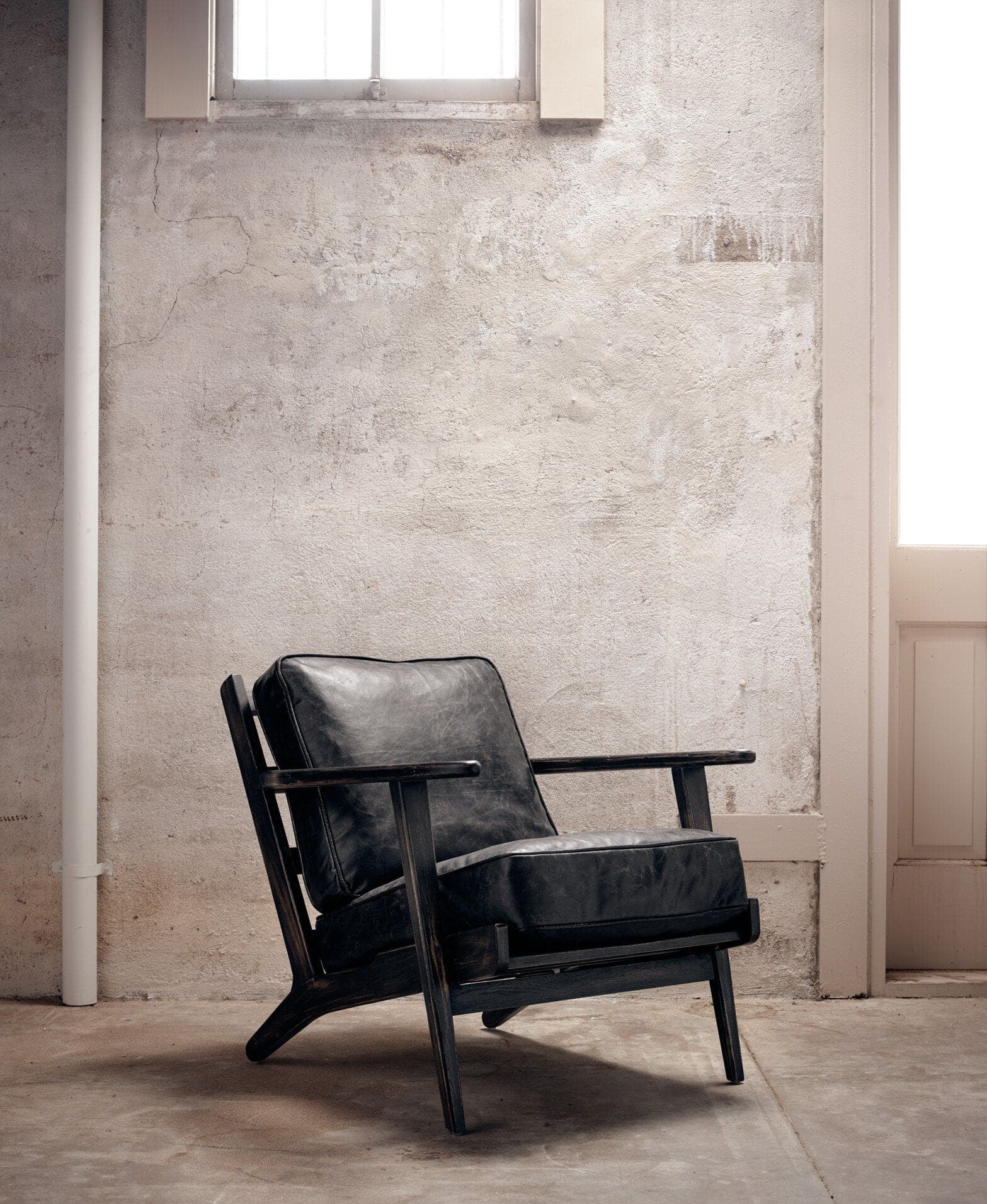 Brooks Lounge Chair - Rialto Ebony