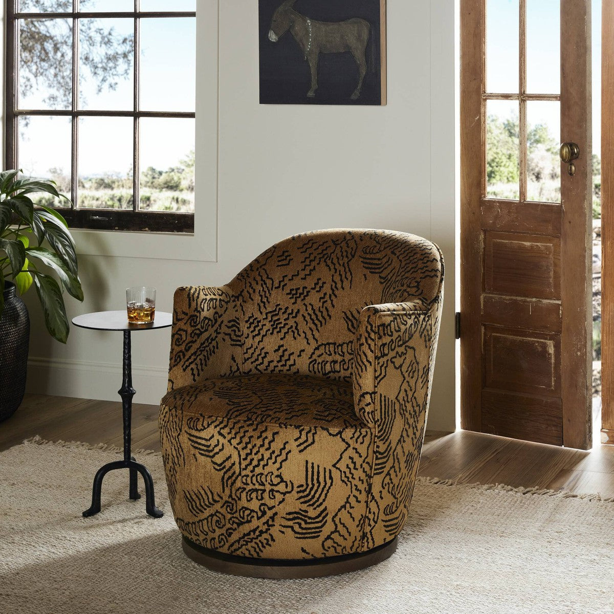 Aurora Swivel Chair - Balkan Ochre - Beige, Natural