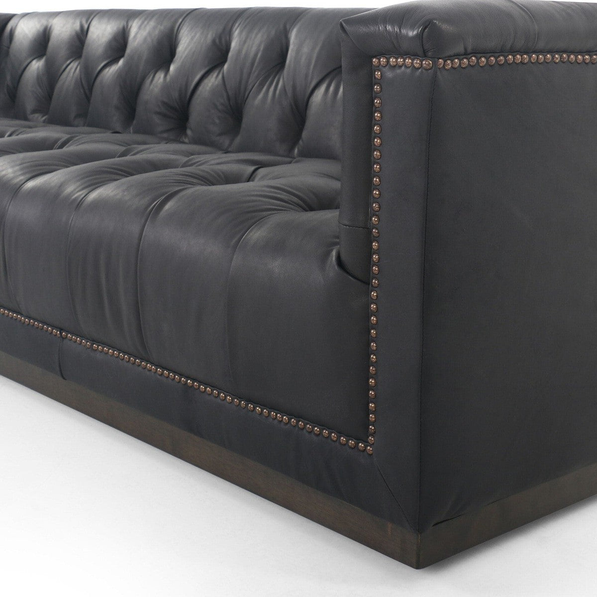 Maxx Sofa - Heirloom Black