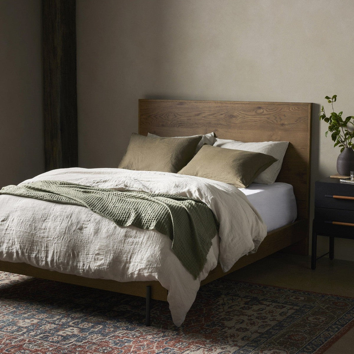 Eaton Bed - Amber Oak Resin - Queen