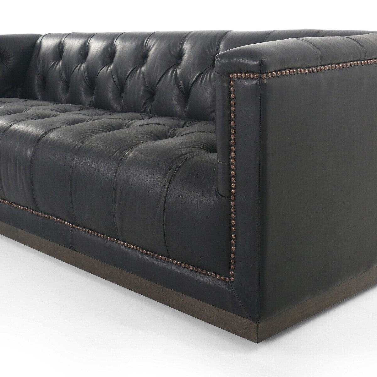 Maxx Sofa - Heirloom Black