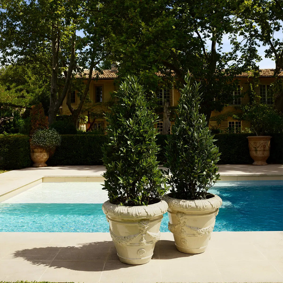 Alternate view of Outdoor Planter Toulon Sand Finish, featuring glossy glaze finish, ceramic, and open top planting cavity.