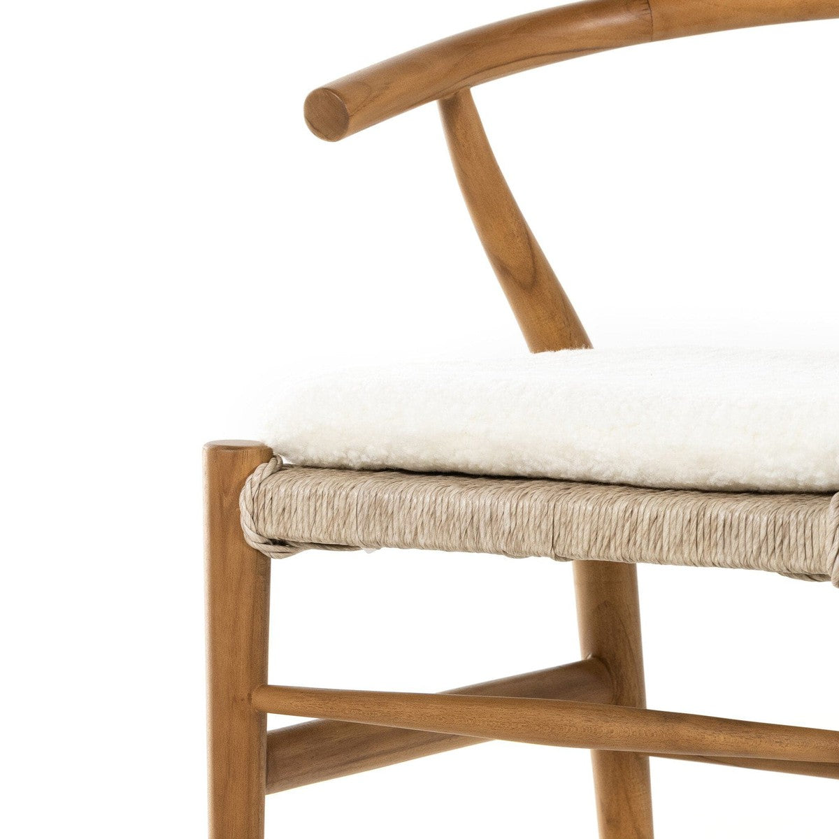 Muestra Dining Chair W/ Cushion - Cream Shorn Sheepskin