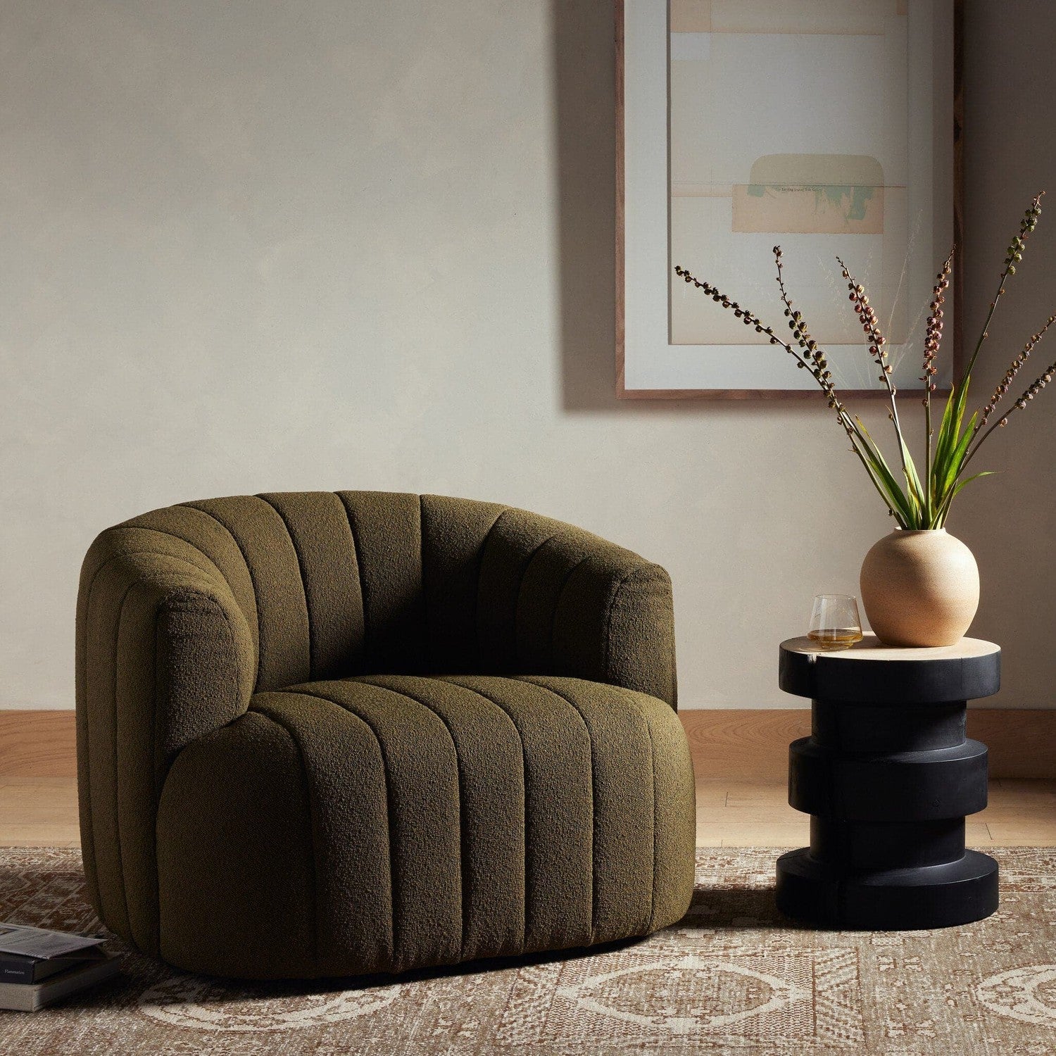 Elliana Swivel Chair - FIQA Boucle Olive