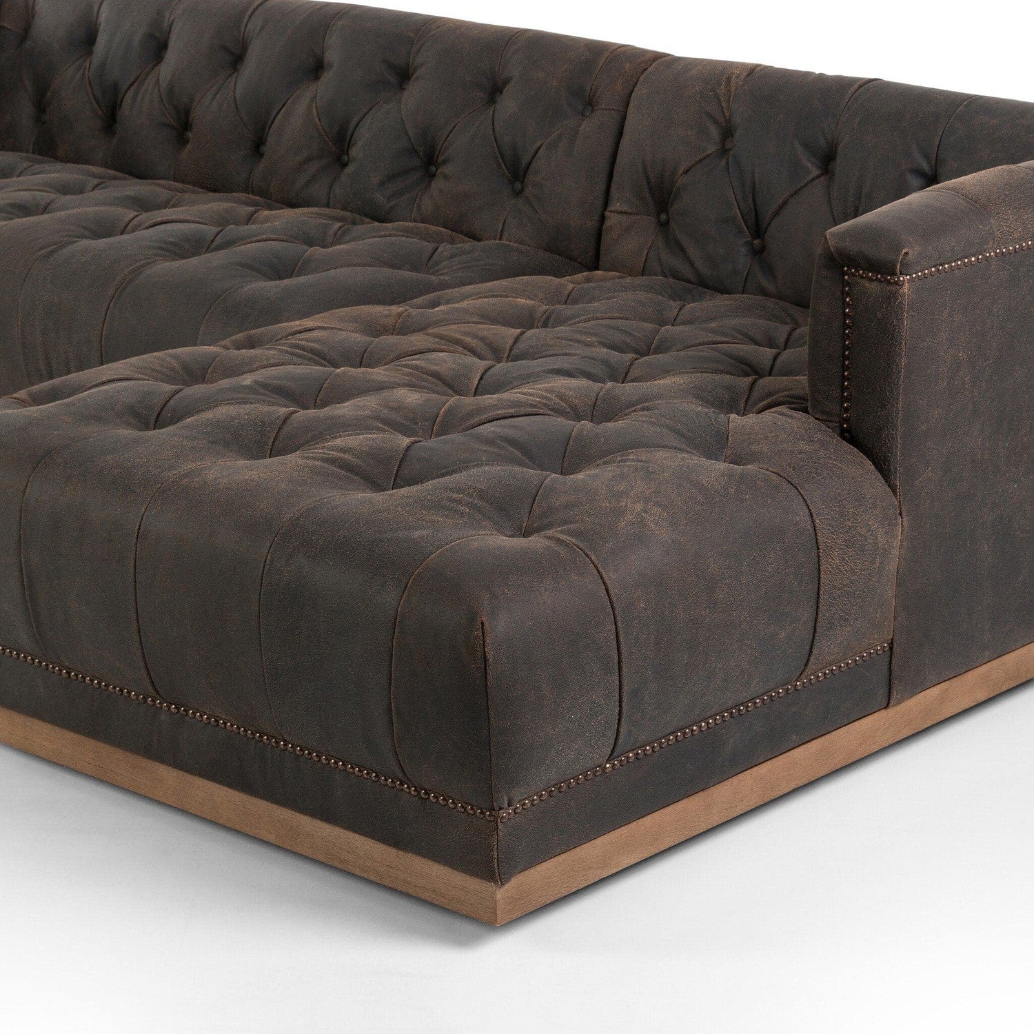 Maxx 2-Piece Sectional - Destroyed Black