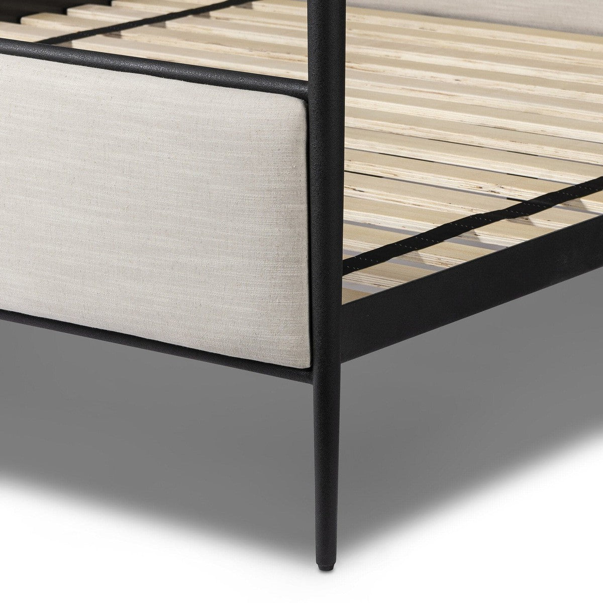 Xander Canopy Bed - Savoy Parchment - King