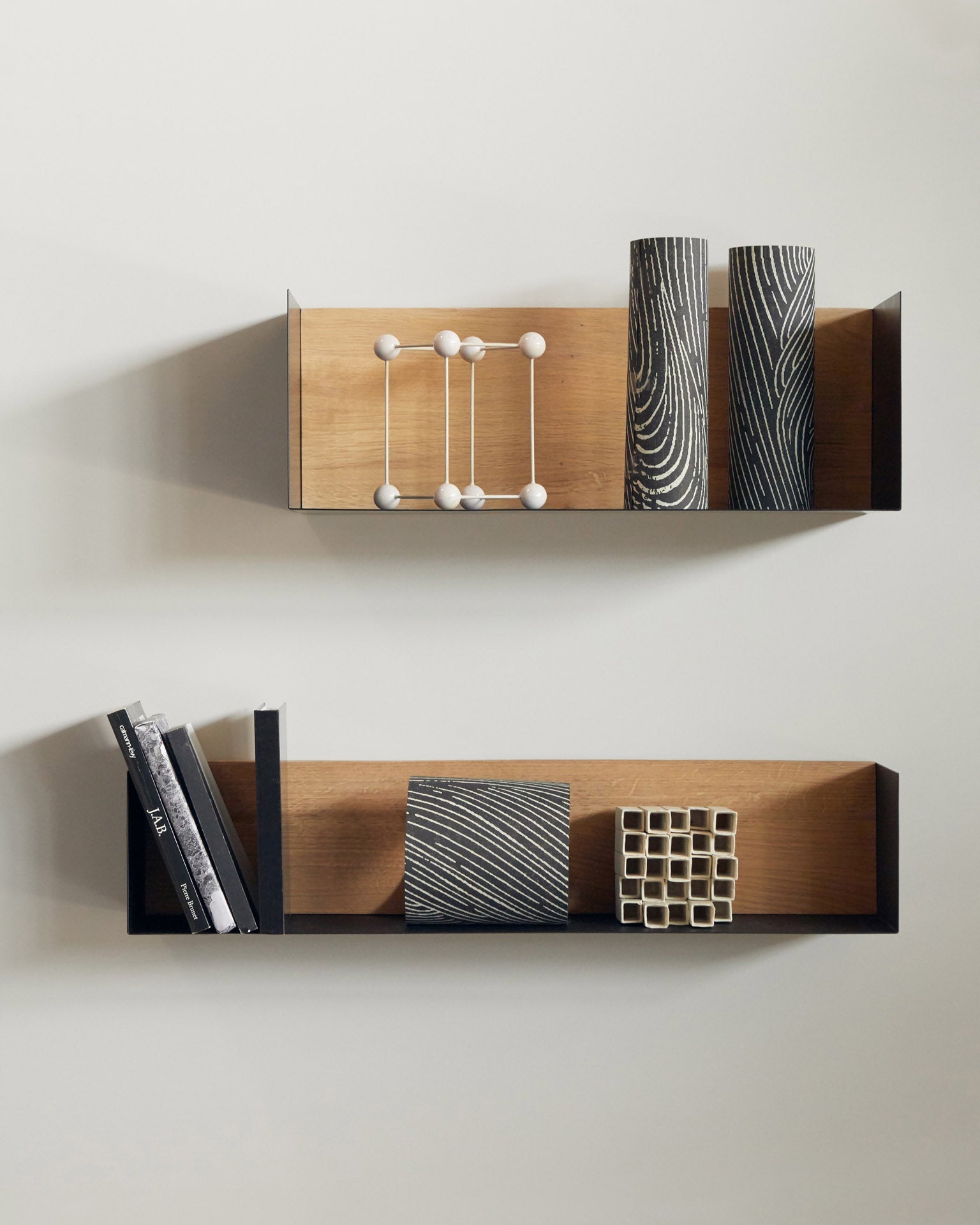 U Shelf - Tan