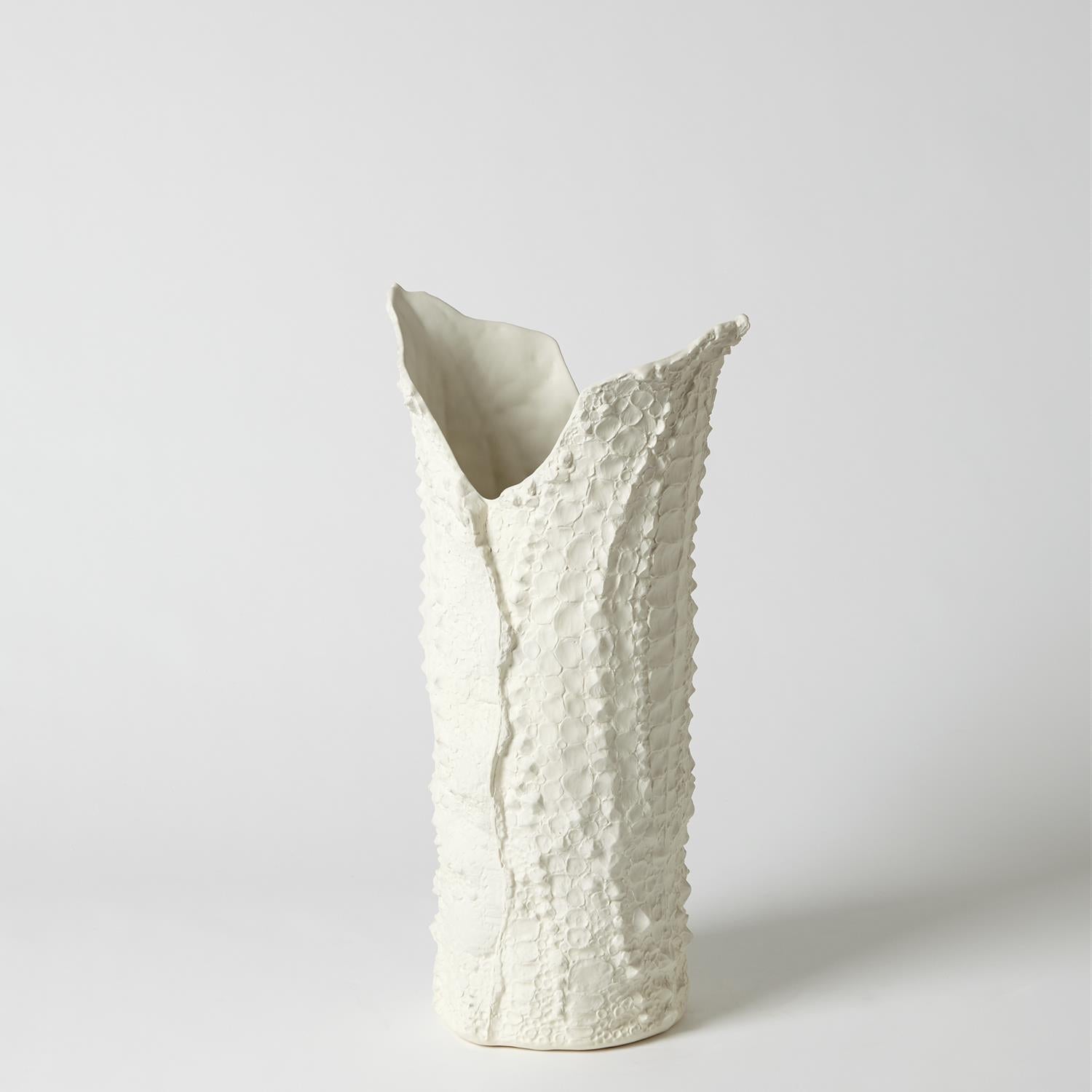 Crocodile Vase-Global Views-GVSA-1.10668-VasesMedium-Matte White-3-France and Son