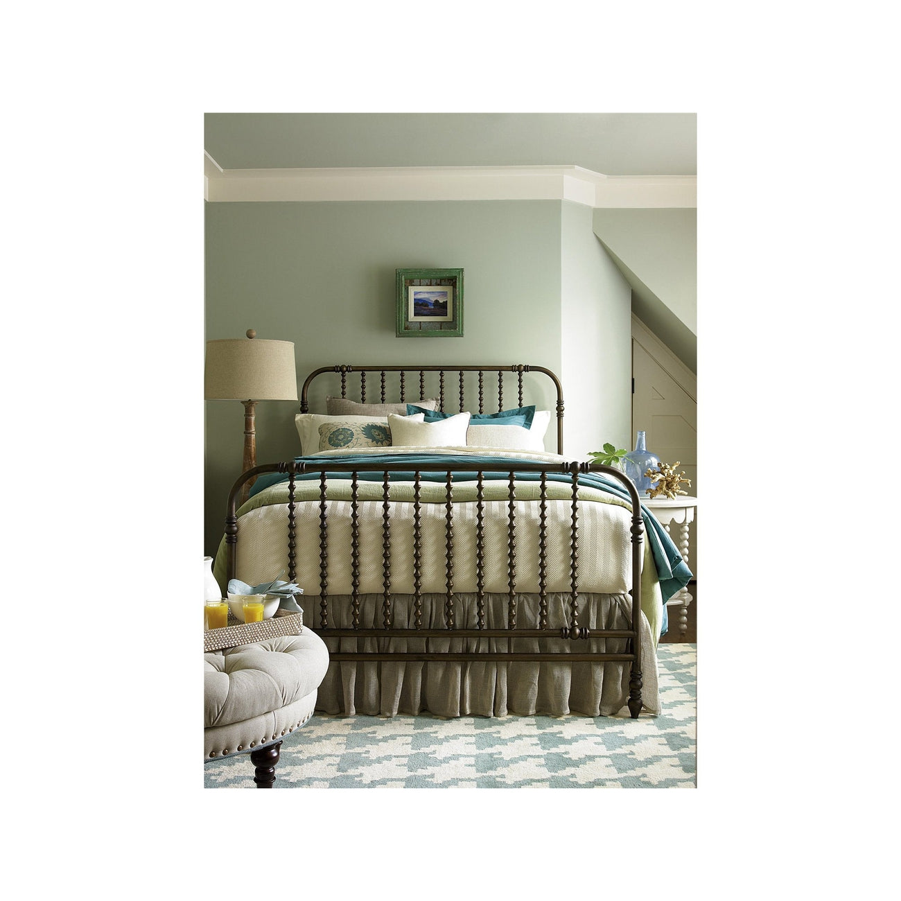 The Guest Room Bed-Universal Furniture-STOCKR-UNIV-393310-BedsQueen-3-France and Son