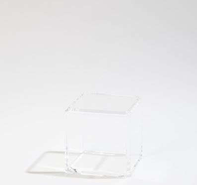 Acrylic Riser-Global Views-GVSA-3.31500-Decor5"-Sm-13-France and Son