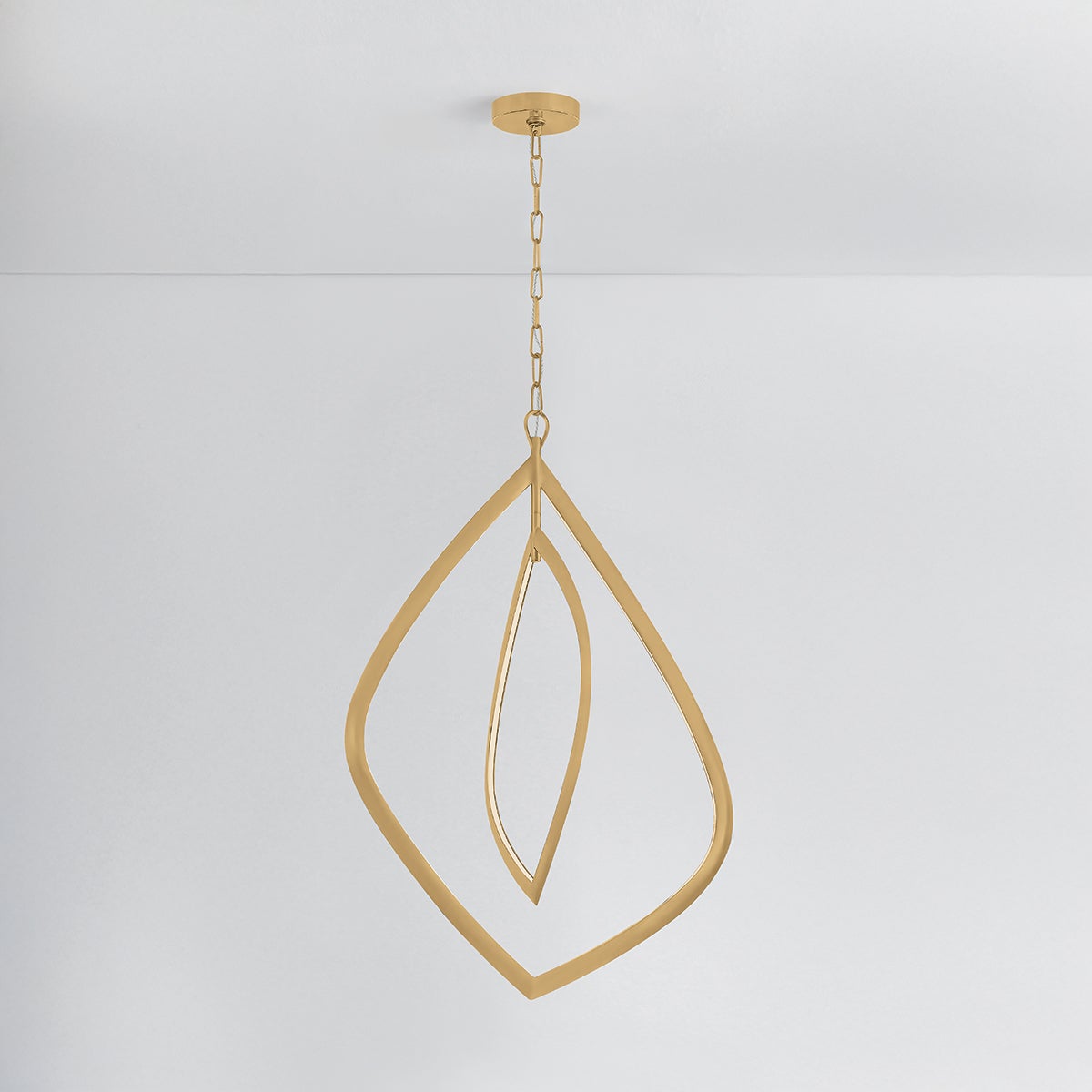 ARLES Chandelier