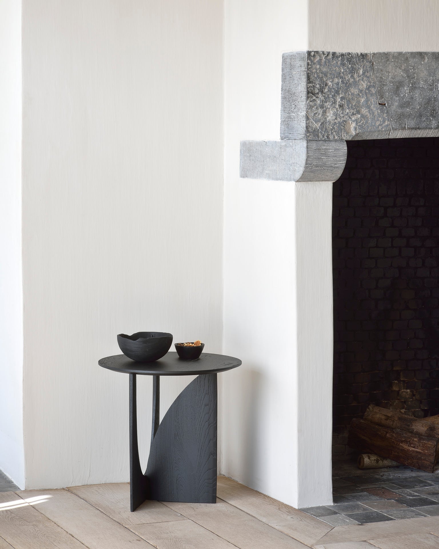 Geometric Side Table - Black