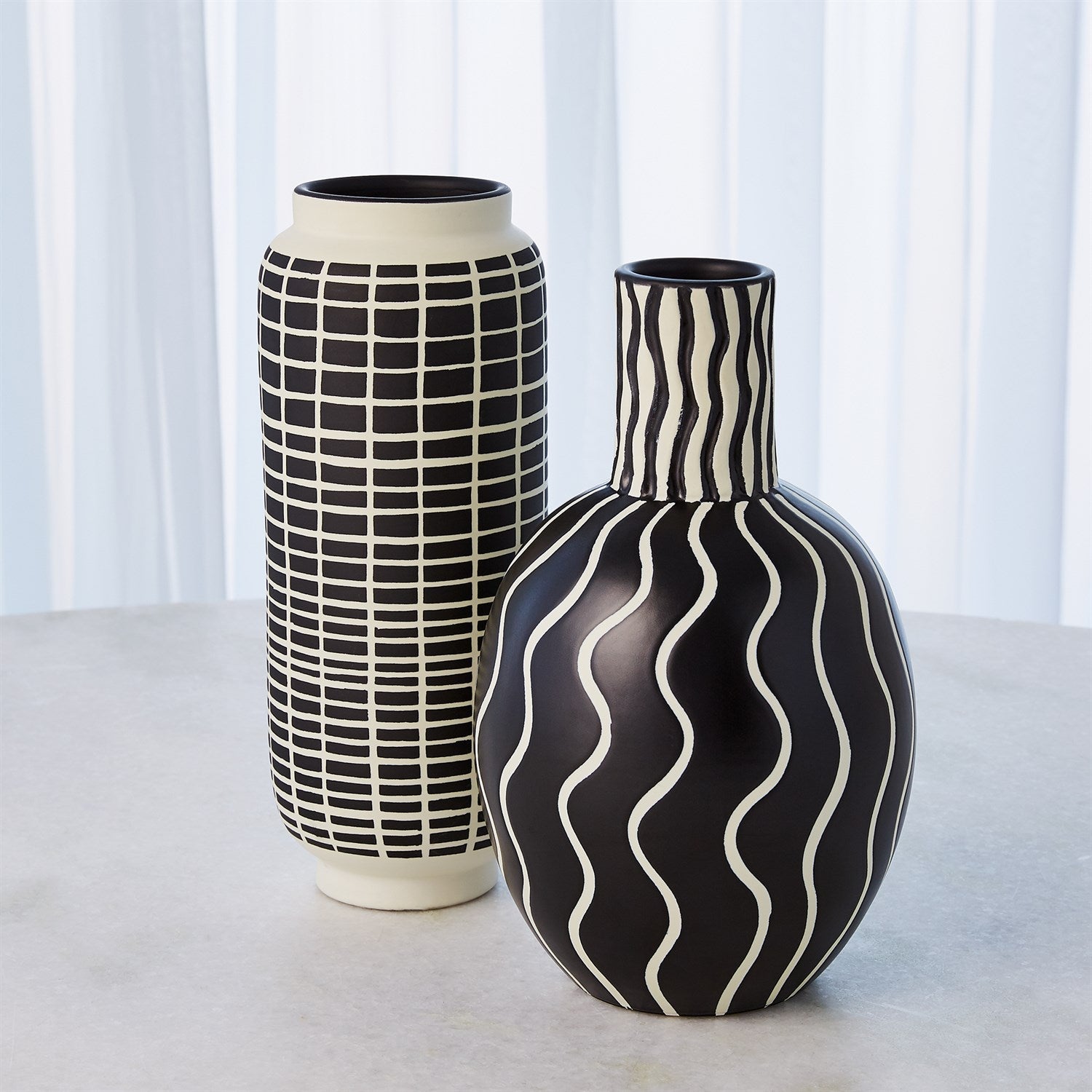 Graphic Gourd Vase - Black/White-Global Views-GVSA-3.31595-VasesGraphic Gourd Vase-2-France and Son