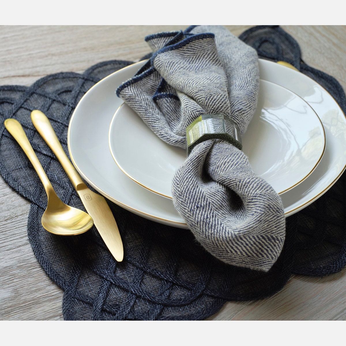 Ines Navy Woven Rectangular Placemat Abaca Pack/4