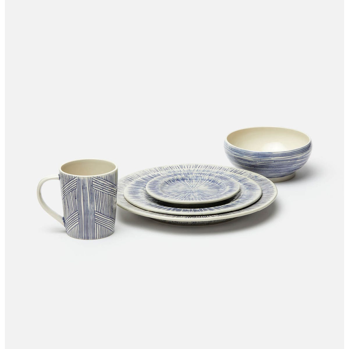 Nolan Navy Cream Mug Stoneware Pack/4