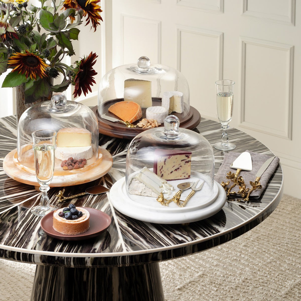 Atlas White/Clear Round Cheese Platter W/ Cloche Small Marble/Glass