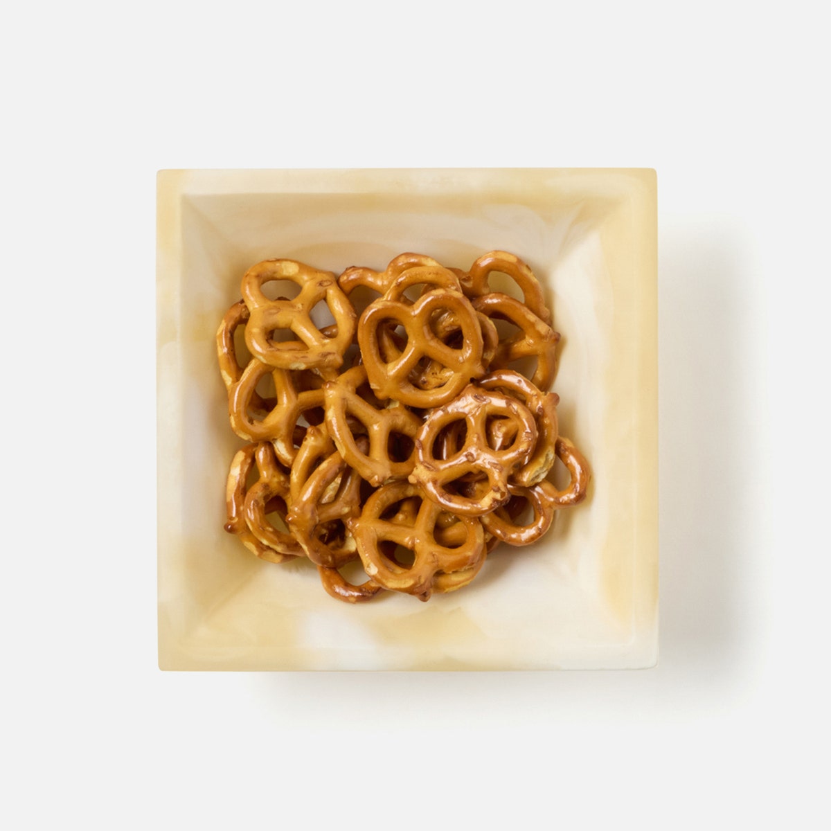 Olena Ivory Swirled Snack Bowl Single Resin Pack/4