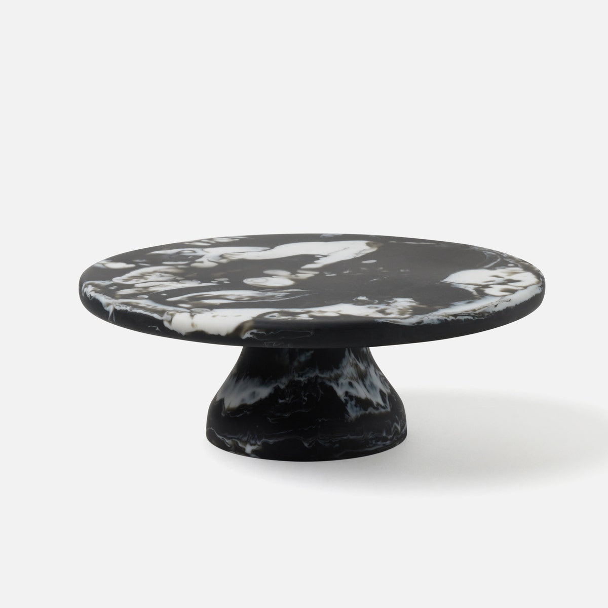 Hugo Black Swirled Cake Stand Resin Large