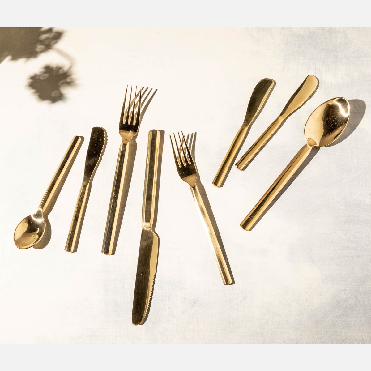 Roland Polished Gold Flatware 5-Piece Set: Knife Dinner Fork Salad Fork Soup Spoon Tea Spoon