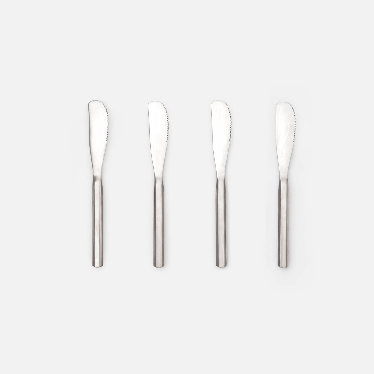 Roland Polished Silver Spreaders Set/4