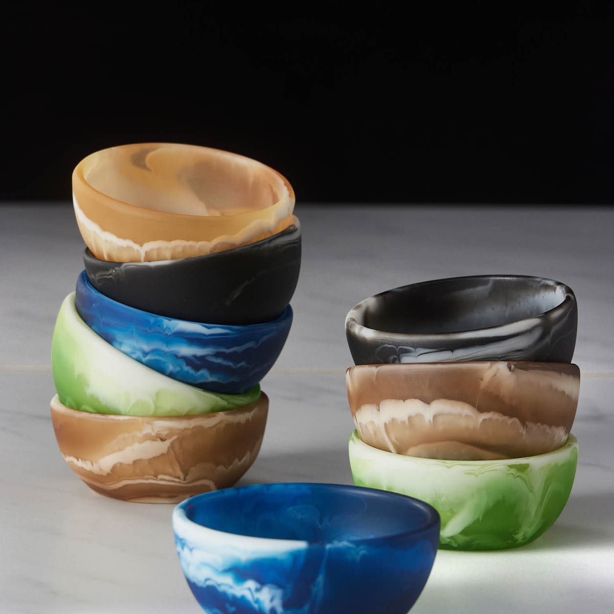 Hugo Black Swirled Pinch Bowl Resin Pack/2