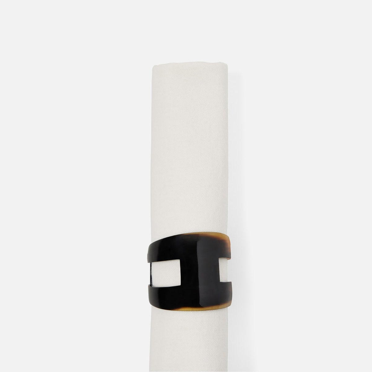 Luna Black/White Horn Napkin Ring Boxed Set Of 4