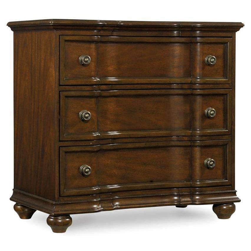 Leesburg Bachelor's Chest-Hooker-HOOKER-5381-90017-Dressers-1-France and Son