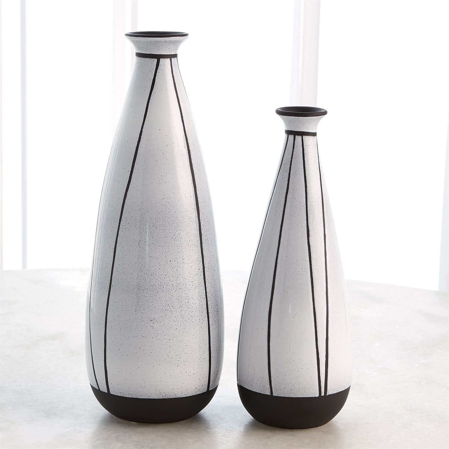 Black/White Linear Bottle-Lg-Global Views-GVSA-3.31691-VasesSmall-3-France and Son