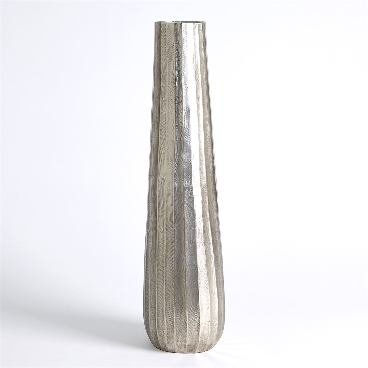 Chased Round Vase-Global Views-GVSA-7.91439-silver-6-France and Son