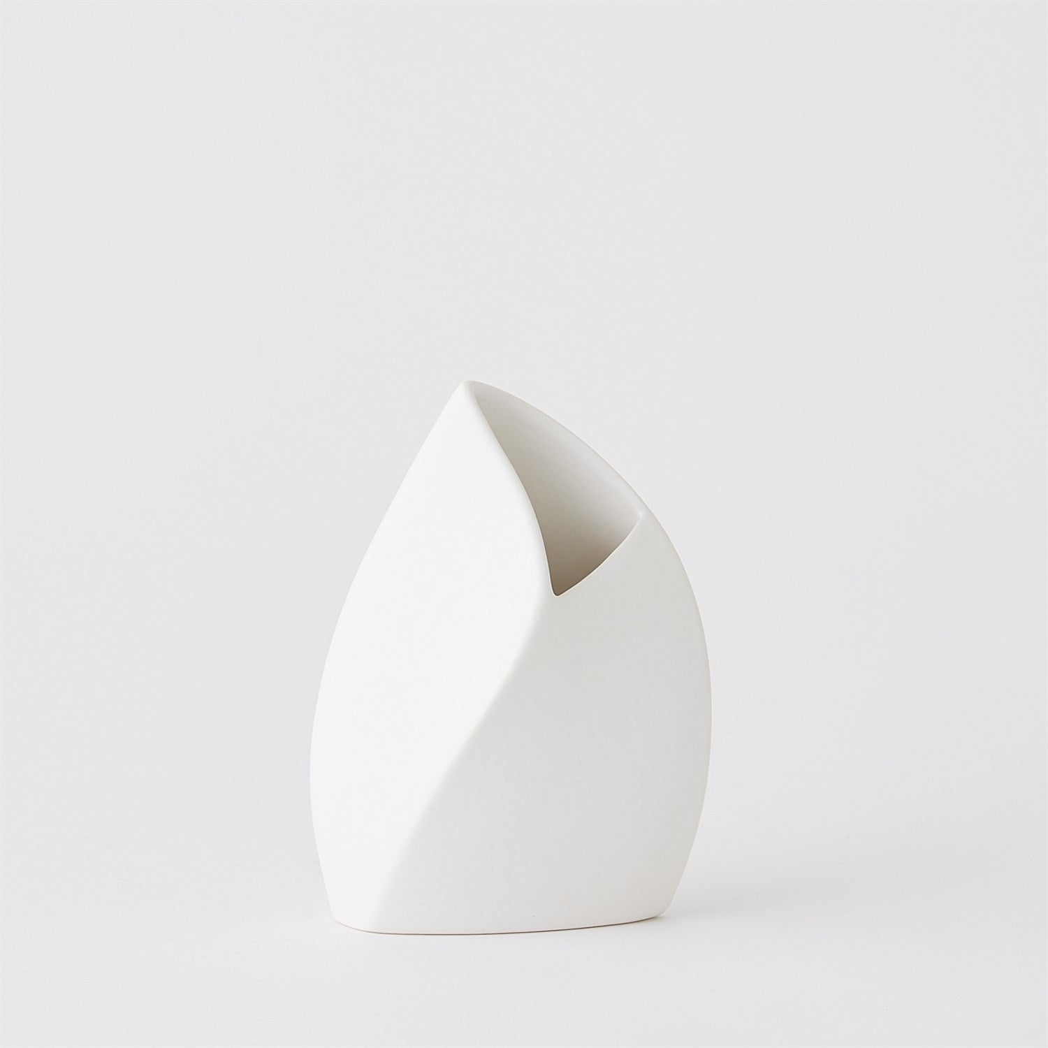 Willow Vase-White