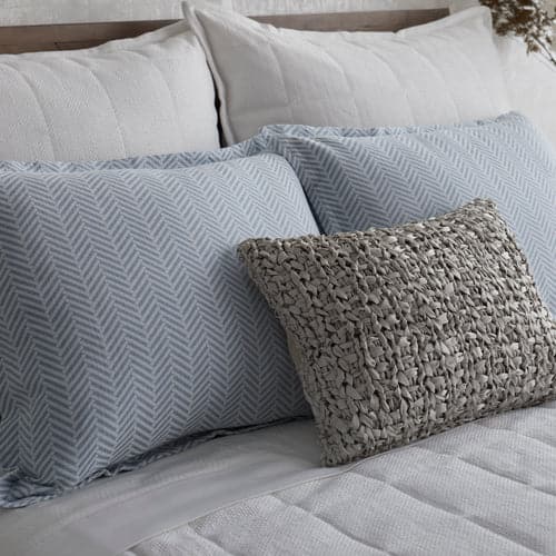 Aran Duvet Set-Ann Gish-ANNGISH-YSETDVAAQ-BLE-Bedding-2-France and Son