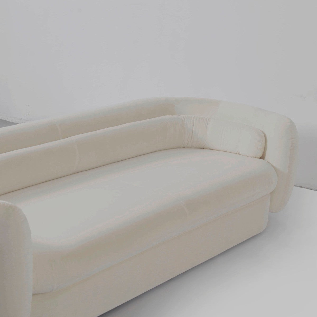 Society Sofa - Beige Velvet