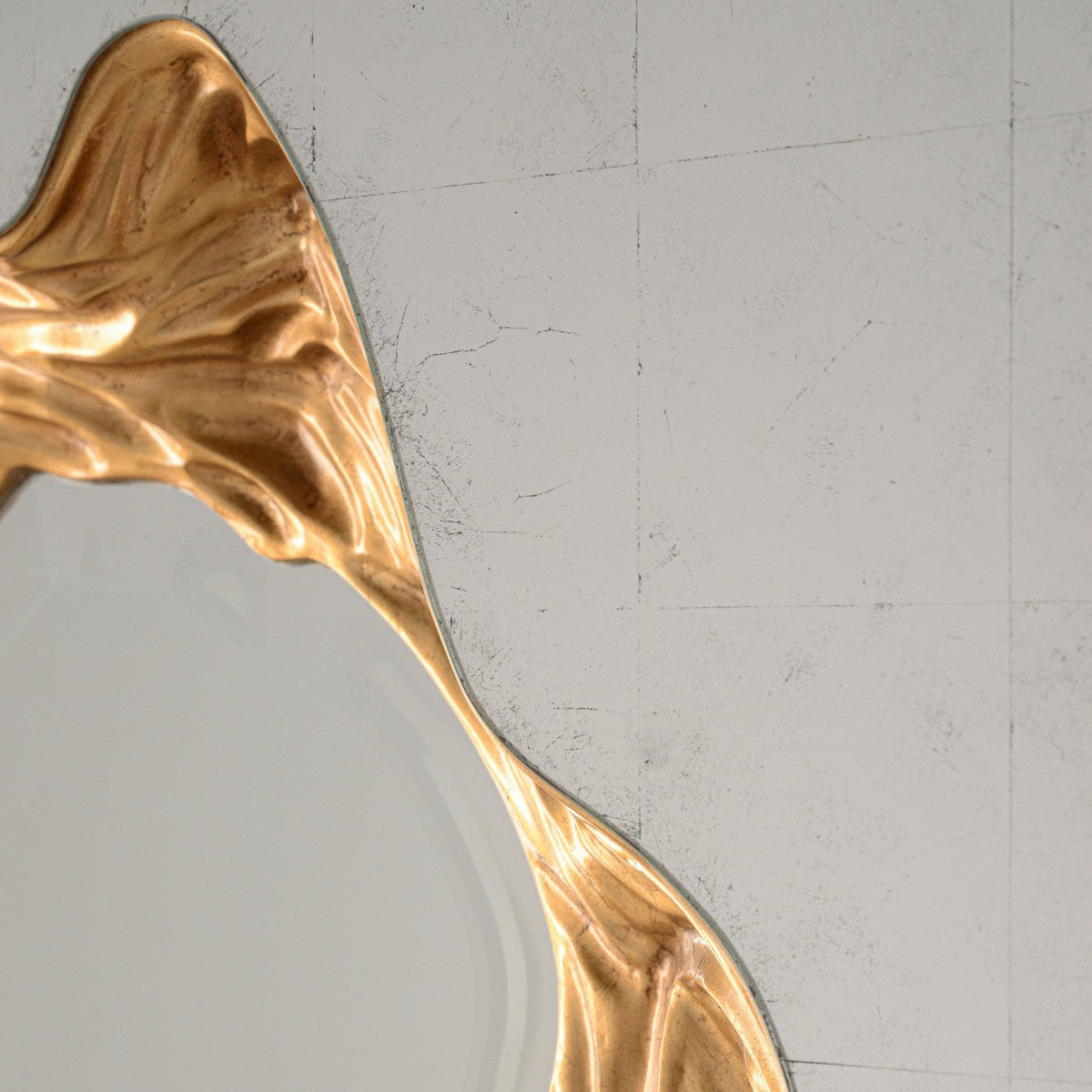 Luxurious Mirror - Gold