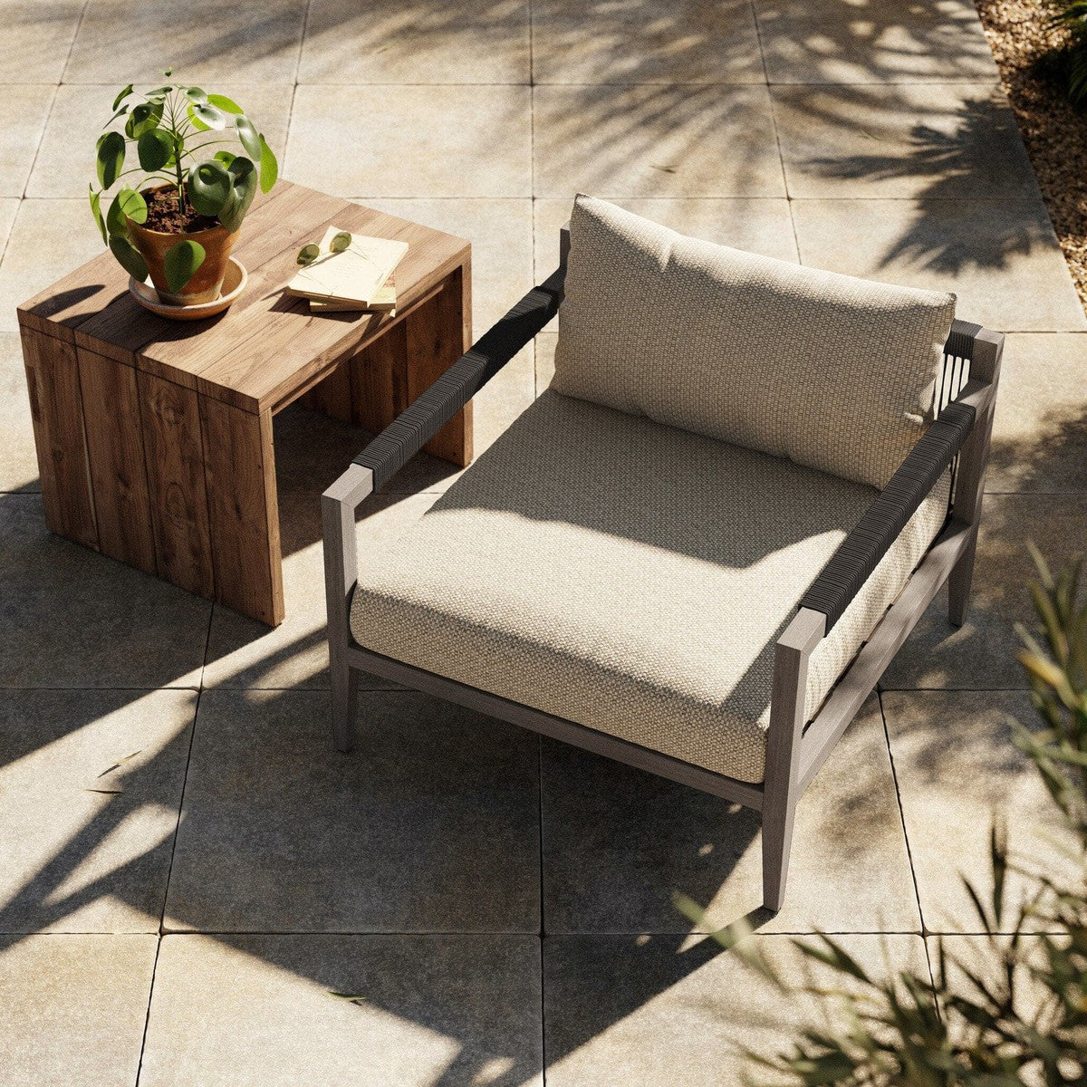 Sherwood Outdoor Chair, Weathered Grey - Faye Sand