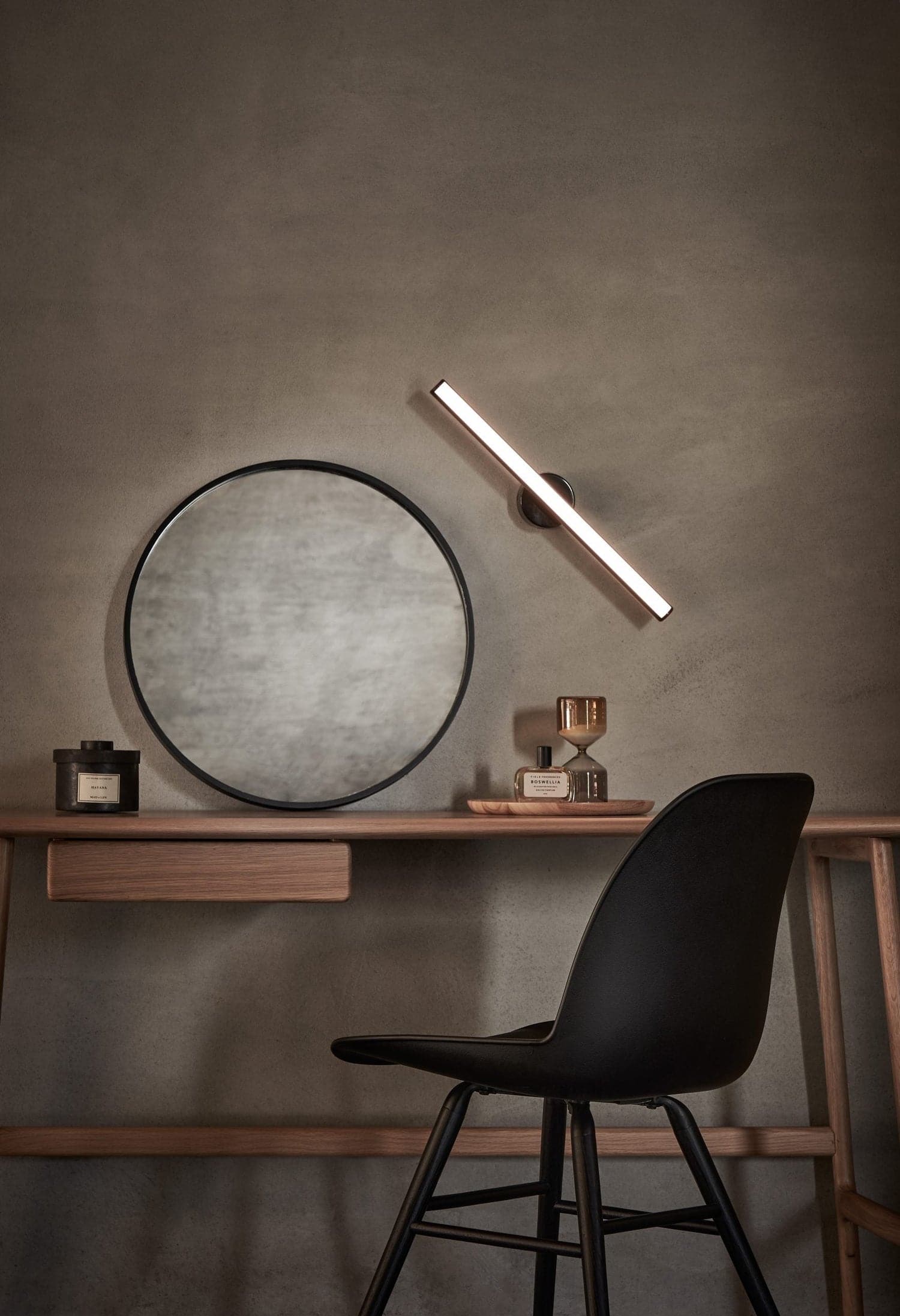 Lisa Wall Lamp-Seed Design-SEED-SLD-465W-BK-Wall LightingBlack-2-France and Son