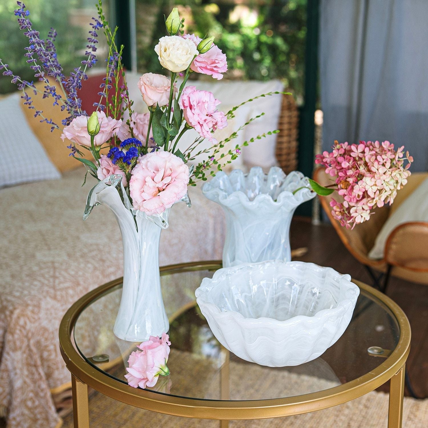 Onda Glass Tulip Vase