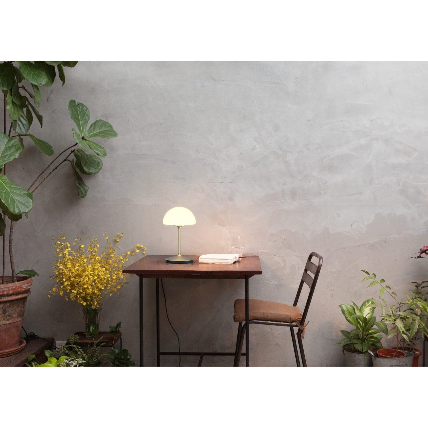 Pensee LED Table Lamp-Seed Design-SEED-SLD-7992DJ-BK-Table LampsMatt Opal glass/ Matt Black-5-France and Son