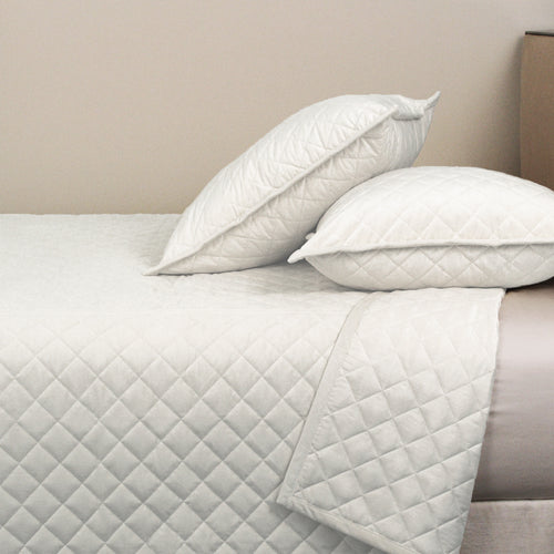 Velvet Coverlet Set-Ann Gish-ANNGISH-YSETCOQVK-AMB-BeddingAmber-12-France and Son